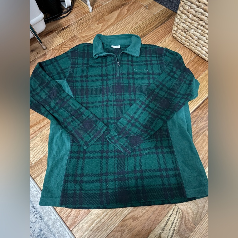 DONATIED ! Plaid comfy fleece quarter zip up!
